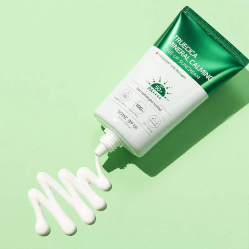 Korean Skincare SOME BY MI TRUECICA MINERAL CALMING TONE - UP SUNCREAM -50 ml mit EAN 8809647391609 K-Beauty Koranische Kosmetik