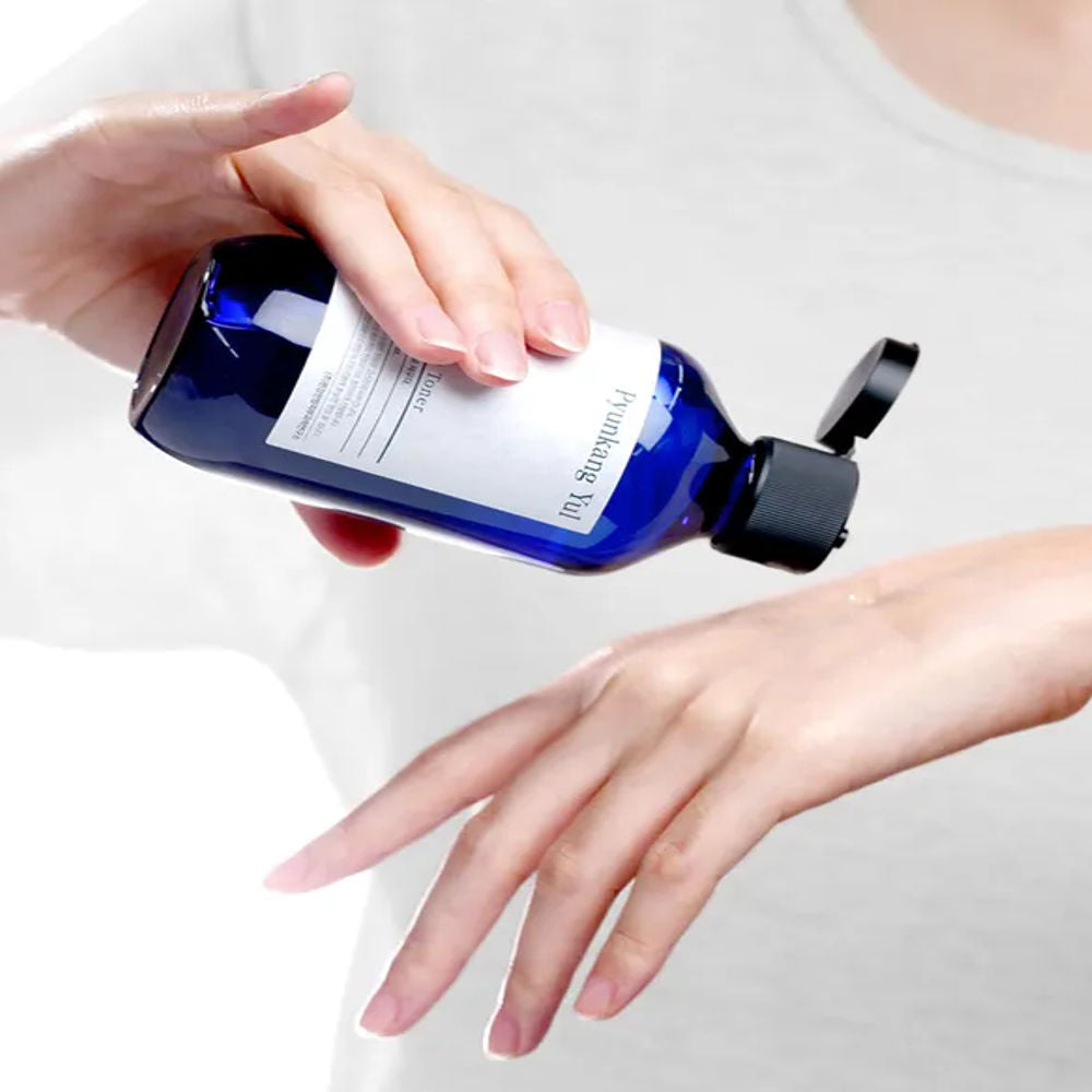Korean Skincare Pyunkang Yul Essence Toner 100 ml mit EAN 8809486680353 Koreanische Kosmetik K beauty