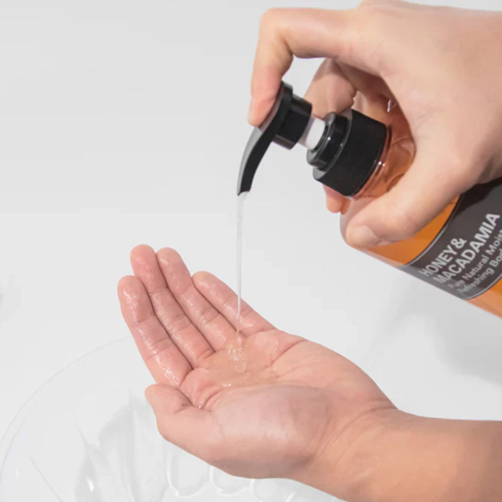 Korean Skincare KUNDAL Honey & Macadamia Pure Body Wash Amber Vanilla  500 ml mit EAN 8809568742061 Koreanische Kosmetik K Beauty